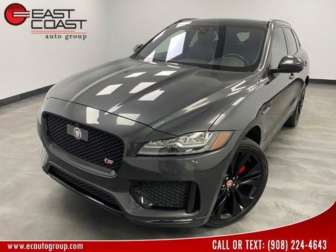 Used 2019 Jaguar F-PACE S image 1