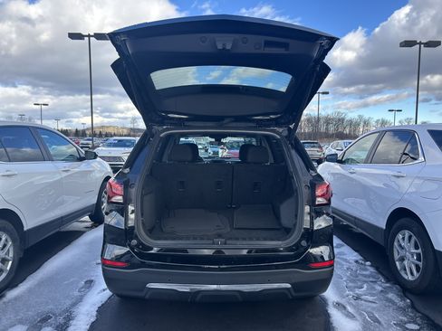 Used 2024 Chevrolet Equinox LT image 8