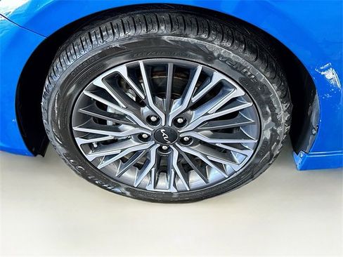 Used 2023 Kia Forte GT-Line w/ GT-Line Premium Package image 10