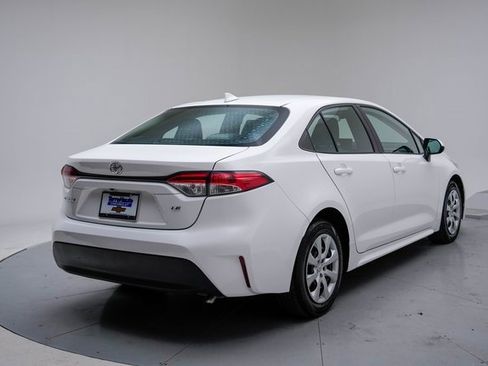 Used 2023 Toyota Corolla LE image 6