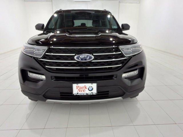 Used 2021 Ford Explorer XLT w/ Equipment Group 202A AWD/4WD image 8