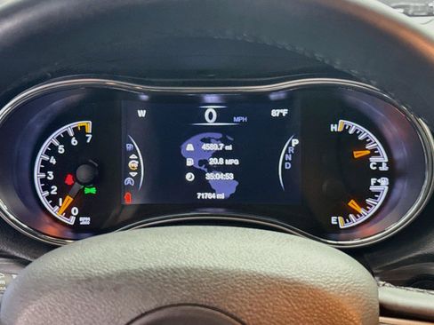 Used 2020 Jeep Grand Cherokee Limited w/ Luxury Group II RWD image 12