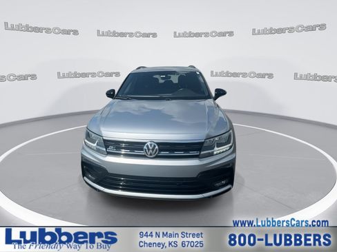 Used 2019 Volkswagen Tiguan SEL Premium R-Line FWD image 3