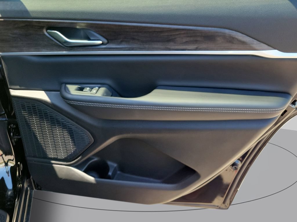 New 2026 Jeep Grand Cherokee L 2WD image 35