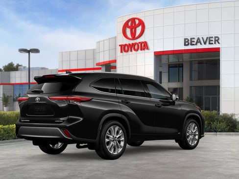 New 2026 Toyota Highlander Limited AWD/4WD image 32