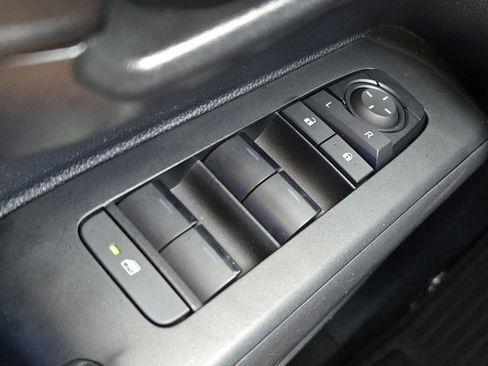 Used 2024 Toyota Tacoma SR RWD image 26