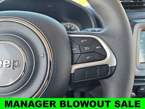 Used 2021 Jeep Renegade Sport w/ Sport Appearance Group AWD/4WD image 17