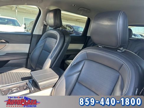 Used 2024 Lincoln Nautilus Reserve AWD/4WD image 18