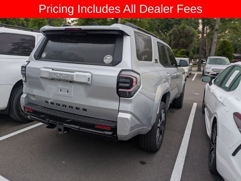 Used 2025 Toyota 4Runner TRD Sport AWD/4WD image 7