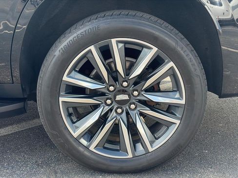 Used 2021 Cadillac Escalade Sport w/ Driver Assist Tech Package AWD/4WD image 9