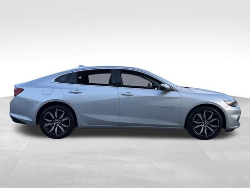 Used 2018 Chevrolet Malibu LT FWD image 10
