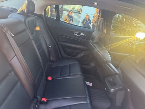 Used 2019 Volvo S60 T5 Momentum w/ Multimedia Package image 19