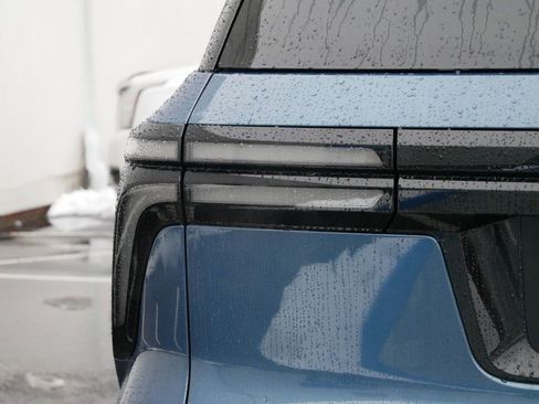 New 2026 Chevrolet Traverse RS image 5