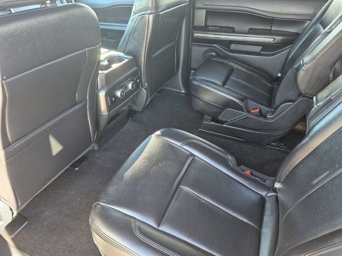 Used 2021 Ford Expedition XLT AWD/4WD image 13