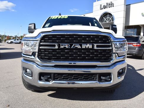 Used 2024 RAM 2500 Big Horn image 4