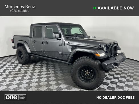 Used 2023 Jeep Gladiator Sport AWD/4WD image 1