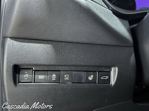 Used 2021 Toyota Venza Limited w/ Advanced Technology Package AWD/4WD image 37