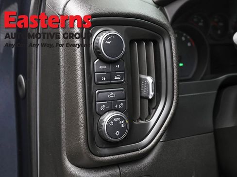 Used 2021 Chevrolet Silverado 1500 W/T w/ WT Value Package AWD/4WD image 21