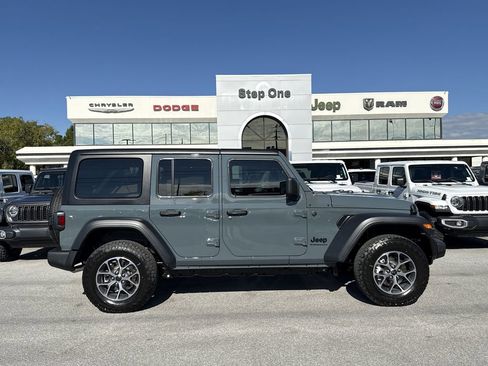 New 2026 Jeep Wrangler Sport S w/ Dual Top Group image 4