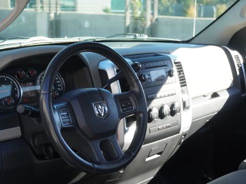 Used 2012 RAM 1500 Classic SLT w/ Luxury Group image 39