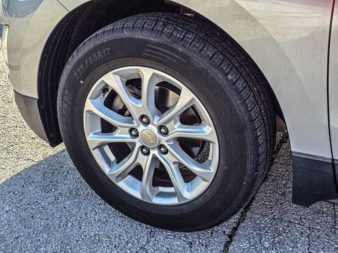 Used 2018 Chevrolet Equinox LS FWD image 10