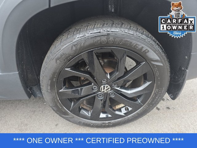 Used 2023 Volkswagen Taos SE w/ Black Wheel Package FWD image 23
