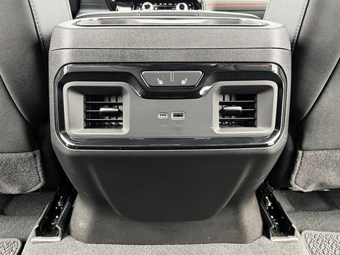 Used 2025 GMC Sierra 1500 AT4 w/ Technology Package image 24