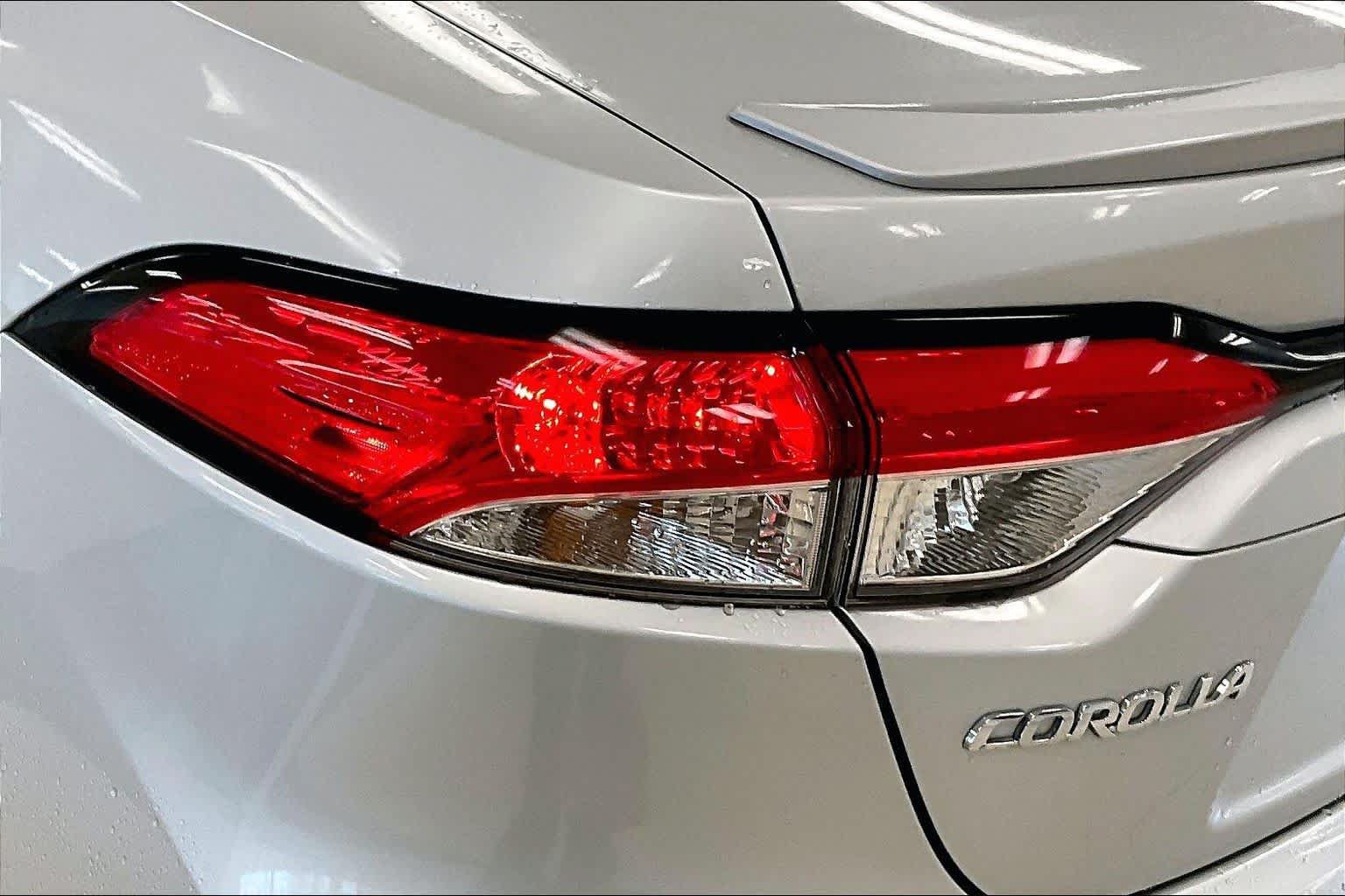 Used 2024 Toyota Corolla SE FWD image 27