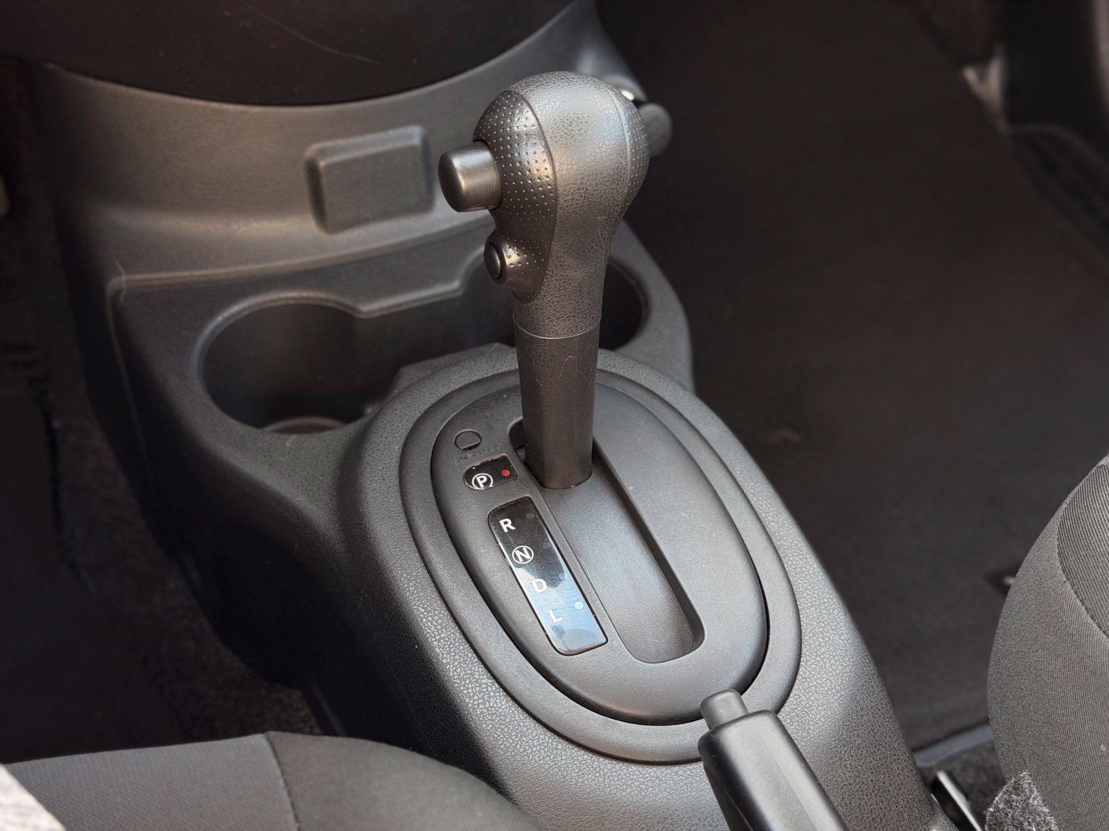 Used 2018 Nissan Versa S Plus FWD image 32