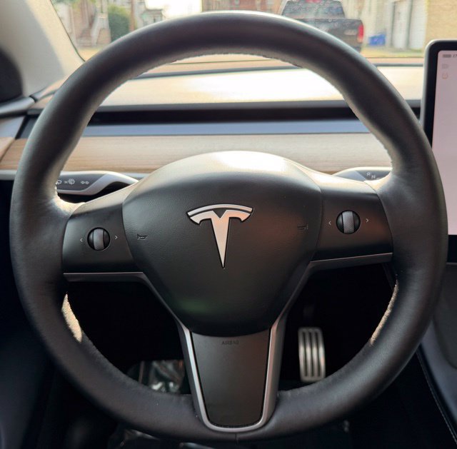 Used 2024 Tesla Model Y Performance AWD/4WD image 33