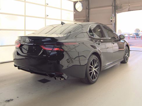 Used 2023 Toyota Camry SE FWD image 7