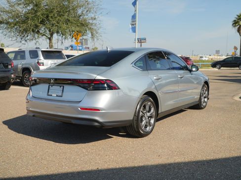 Used 2024 Honda Accord EX image 5