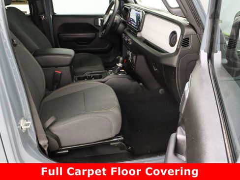 Used 2024 Jeep Gladiator Sport image 37