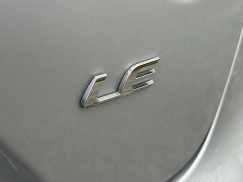 Used 2024 Toyota Corolla LE image 6