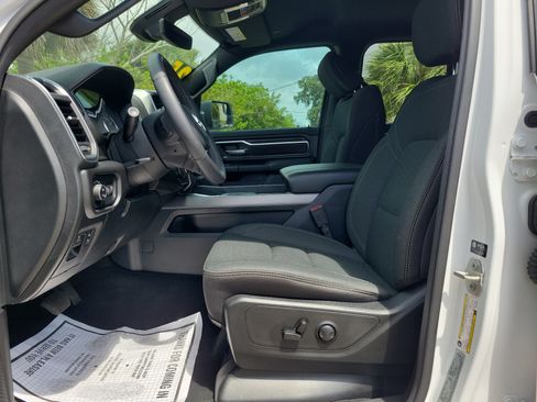 Used 2025 RAM 1500 Big Horn AWD/4WD image 12