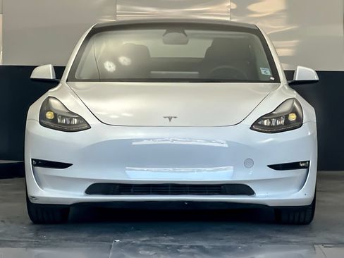 Used 2023 Tesla Model 3 Standard Range RWD image 8