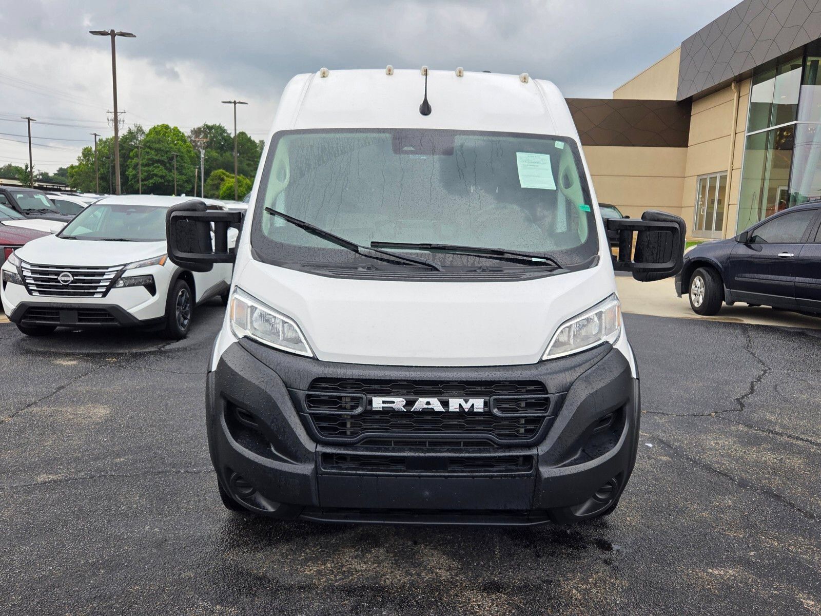 Used 2023 RAM ProMaster 2500 FWD image 2