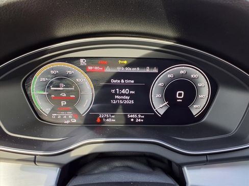 Used 2023 Audi Q5 e Premium Plus w/ Premium Plus Package image 18
