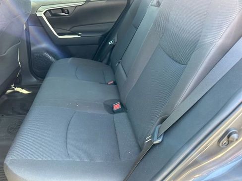 Used 2023 Toyota RAV4 LE FWD image 9