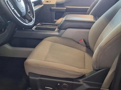 Used 2017 Ford F150 XLT w/ Equipment Group 302A Luxury AWD/4WD image 16