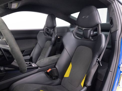 Certified 2025 Porsche 911 Carrera GTS RWD image 5