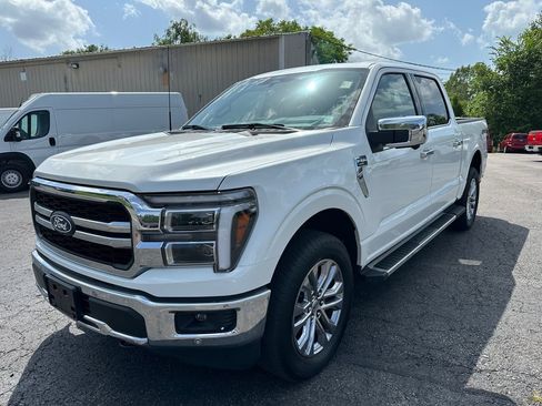 Used 2025 Ford F150 Lariat w/ Equipment Group 502A High AWD/4WD image 11