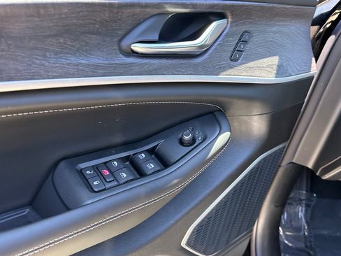 New 2026 Jeep Grand Cherokee L Limited AWD/4WD image 20