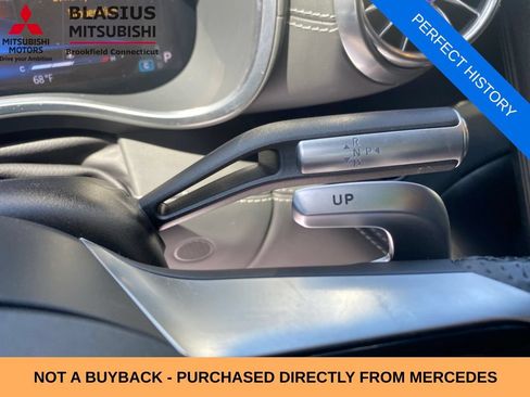 Used 2022 Mercedes-Benz SL 55 AMG 4MATIC w/ Driver Assistance Package image 42