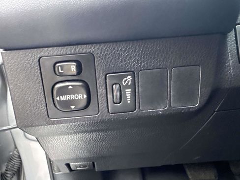 Used 2016 Toyota RAV4 XLE image 21