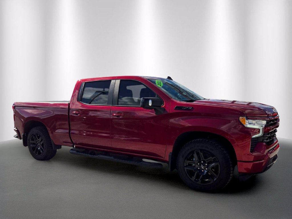 Used 2023 Chevrolet Silverado 1500 RST AWD/4WD image 2