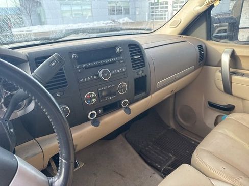 Used 2014 Chevrolet Silverado 3500 LT w/ Interior Plus Package image 7