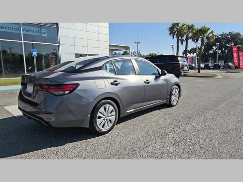 Used 2024 Nissan Sentra S image 32
