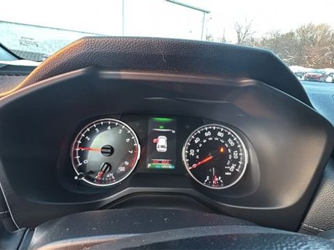 Used 2021 Toyota RAV4 LE image 15