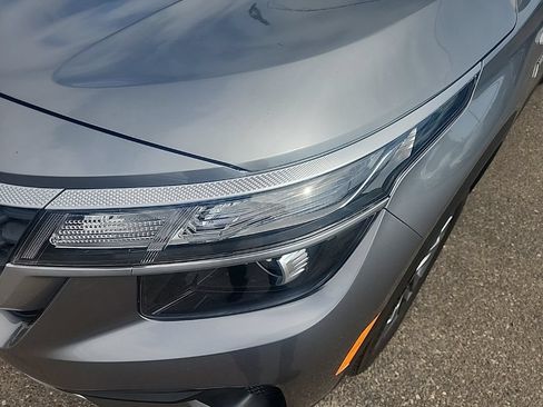 Certified 2023 Kia Seltos LX AWD/4WD image 6
